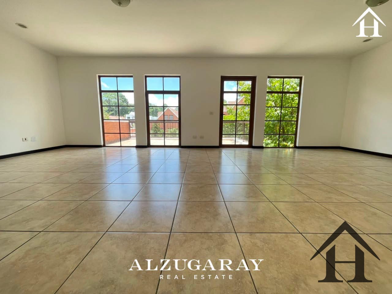 Casa en Condominio Puerta Grande km14 Carr a El Salvador — Casa en Venta en Puerta Grande, Carretera a El Salvador, Guatemala, Ciudad — foto 4 de 14