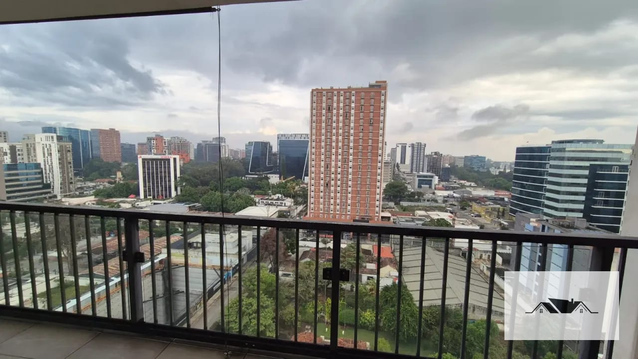 En Venta o Renta Amplio Apartamento Remodelado Zona 10 — Apartamento en Venta en Ciudad Vieja, Zona 10, Guatemala, Ciudad — foto 14 de 14