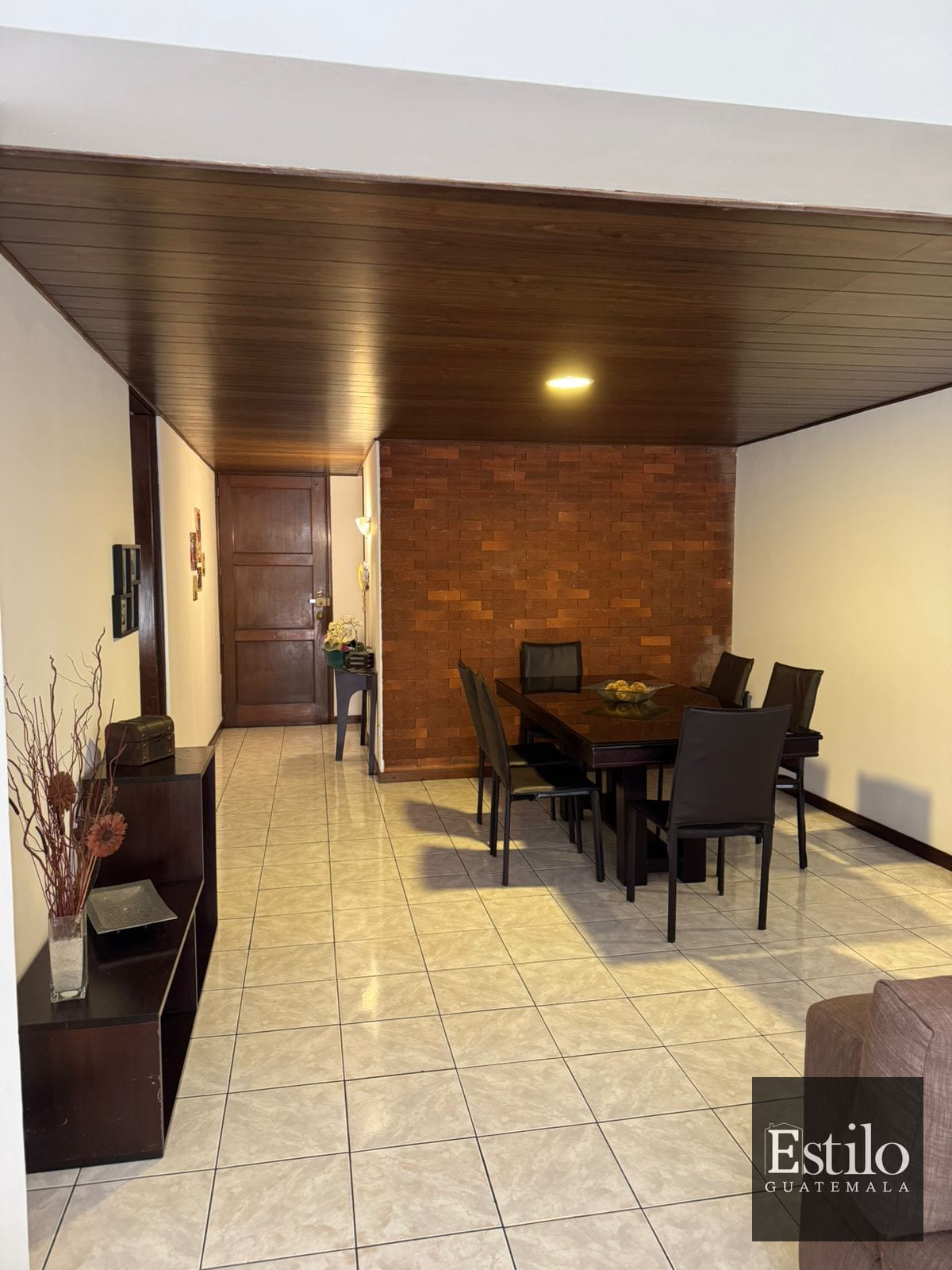 Hermoso Apartamento Con Balcón Z.10 Santa Clara — Apartamento en Alquiler en Santa Clara II, Zona 10, Guatemala, Ciudad — foto 12 de 12