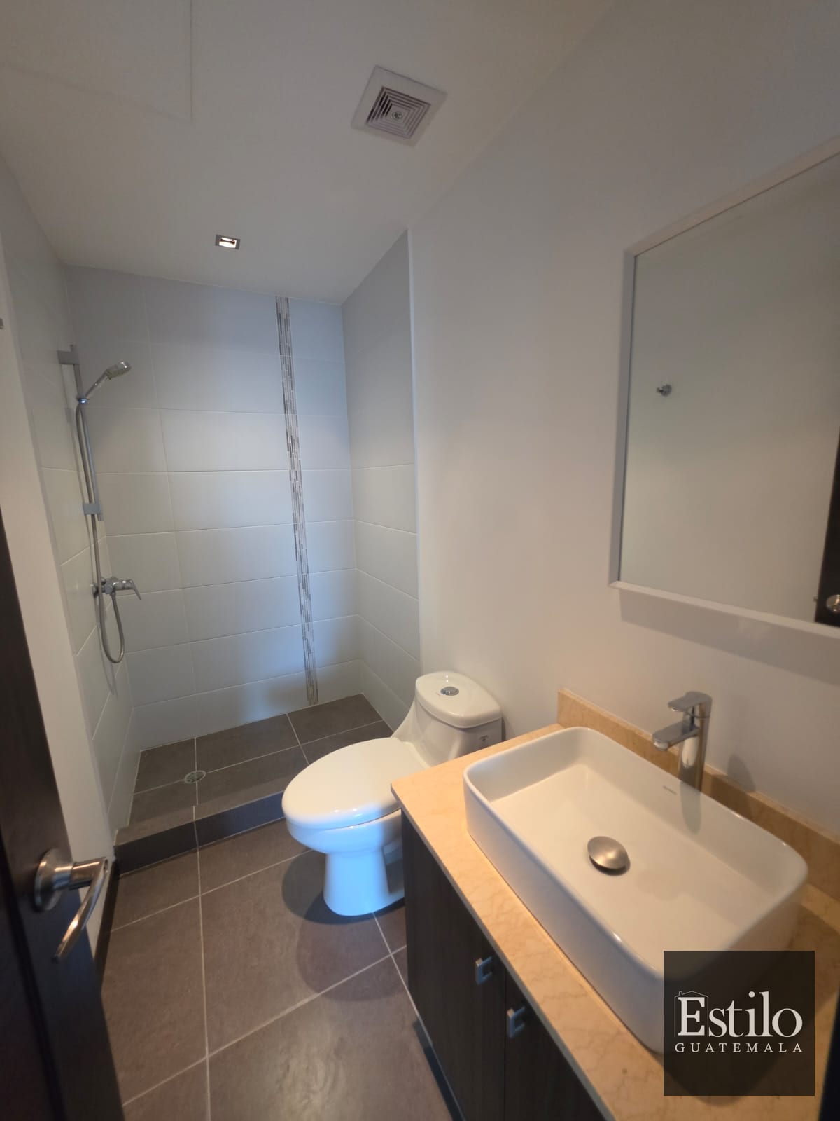 Hermoso Apartamento En Venta Y Alquiler Z.10 — Apartamento en Venta en Neo Apartamentos, Zona 10, Guatemala, Ciudad — foto 13 de 16