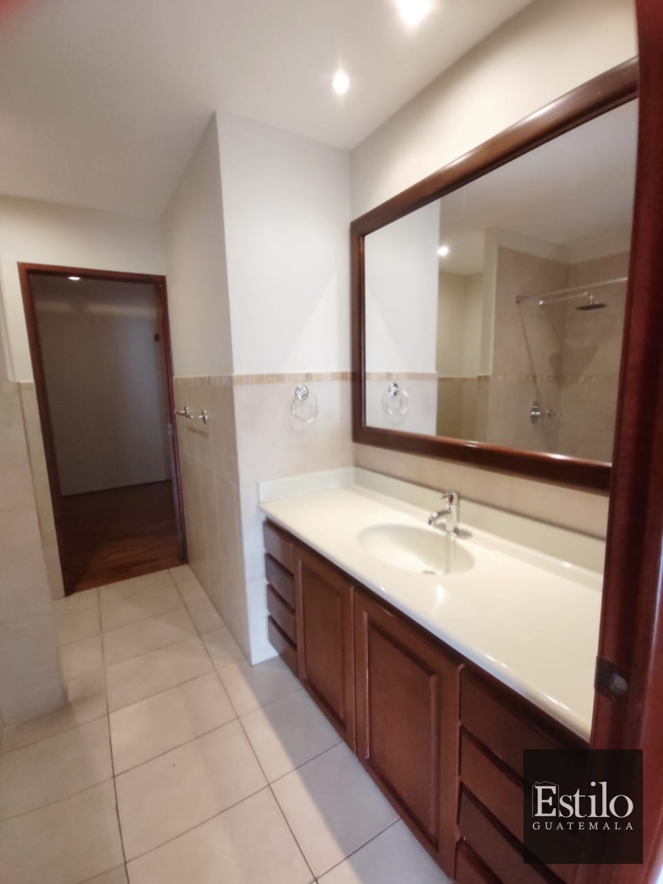 Espectacular Apartamento en Z.14 Con Cuarto De Servicio — Apartamento en Alquiler en Chatelet, Zona 14, Guatemala, Ciudad — foto 6 de 9