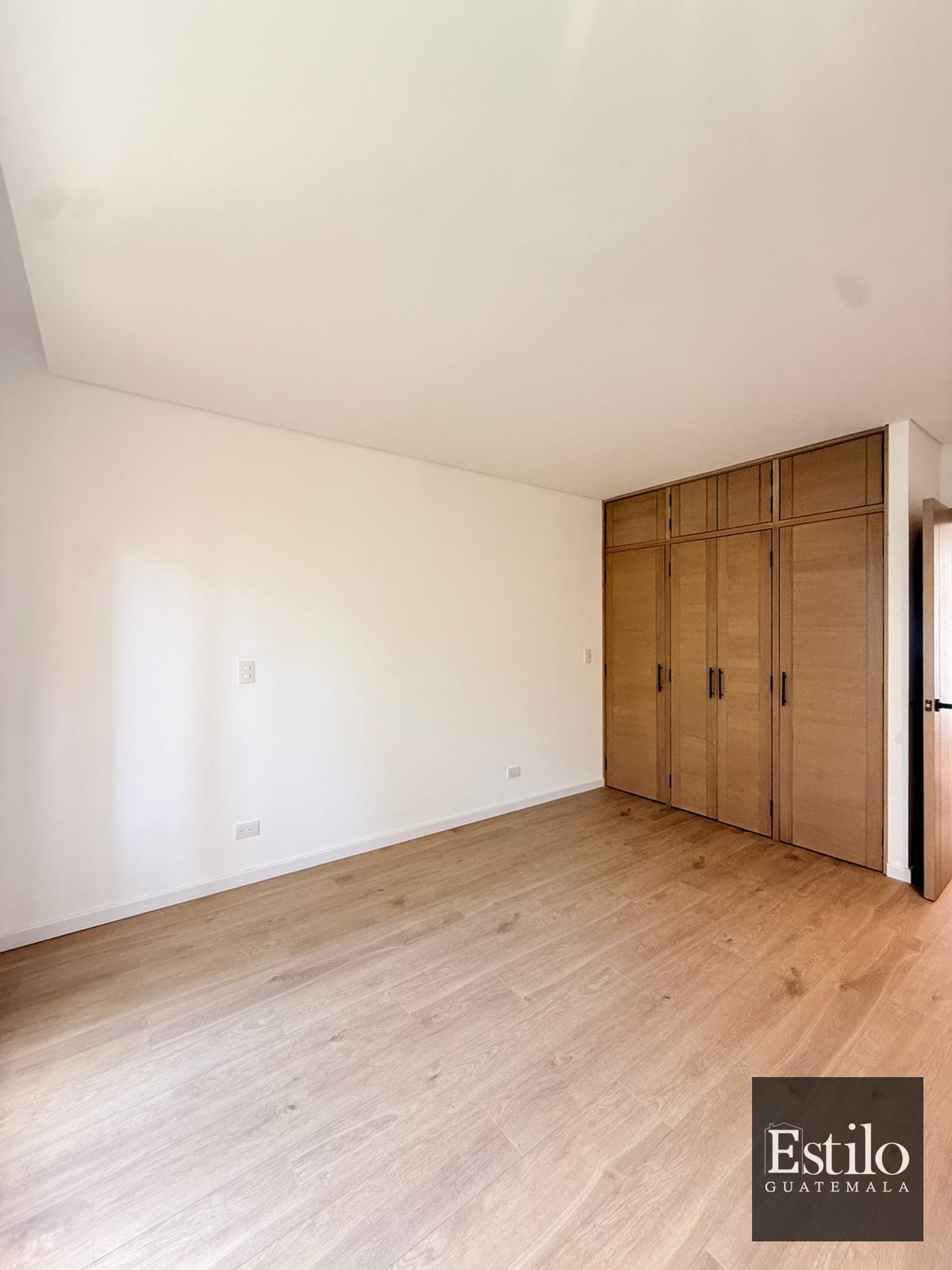 Preciosa Casa En Venta Z.16 — Casa en Venta en Zona 16, Guatemala, Ciudad — foto 13 de 17