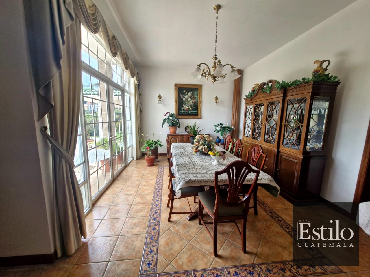 Hermosa y Elegante Casa En las Cumbres — Casa en Venta en Las Cumbres, Zona 16, Guatemala, Ciudad — foto 6 de 10