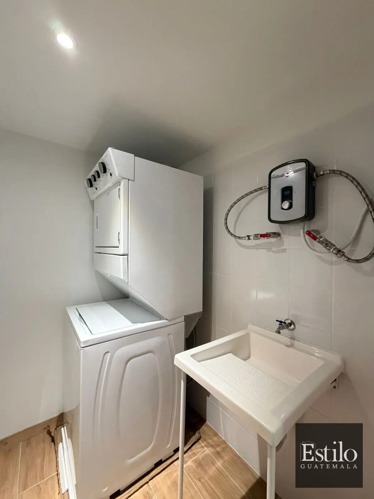 Precioso Apartamento Con Salida Al Jardín Z.9 — Apartamento en Venta en Cendana, Zona 9, Guatemala, Ciudad — foto 8 de 13