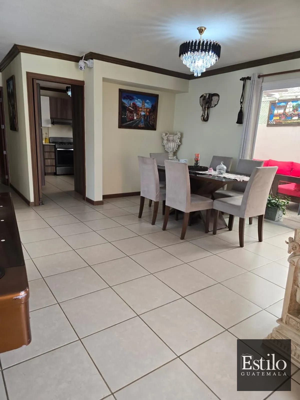 Espectacular Casa En Venta — Casa en Venta en Villas de San Martin de Allende, Carretera a El Salvador, Guatemala, Ciudad — foto 4 de 16