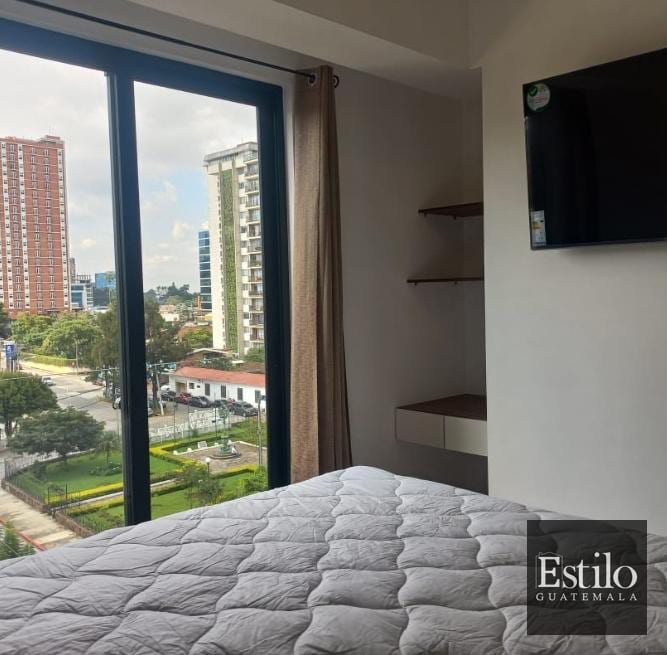 Apartamento Amueblado en Alquiler Z.10 — Apartamento en Alquiler en Zona 10, Guatemala, Ciudad — foto 2 de 4