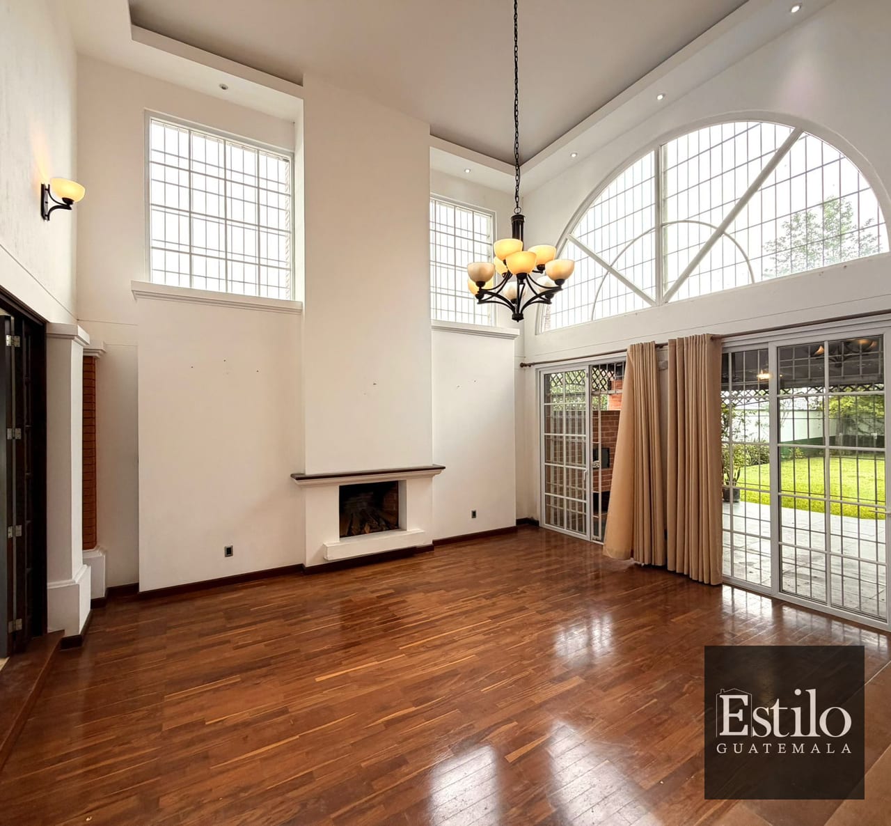 Preciosa Casa en Venta Zona 16 — Casa en Venta en Zona 16, Guatemala, Ciudad — foto 13 de 17