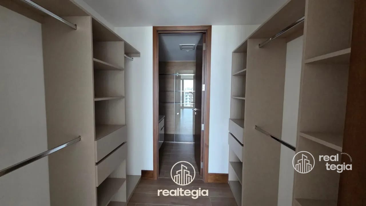 Apartamento en Gaura Zona 15 — Apartamento en Alquiler en Zona 15, Guatemala, Ciudad — foto 11 de 17