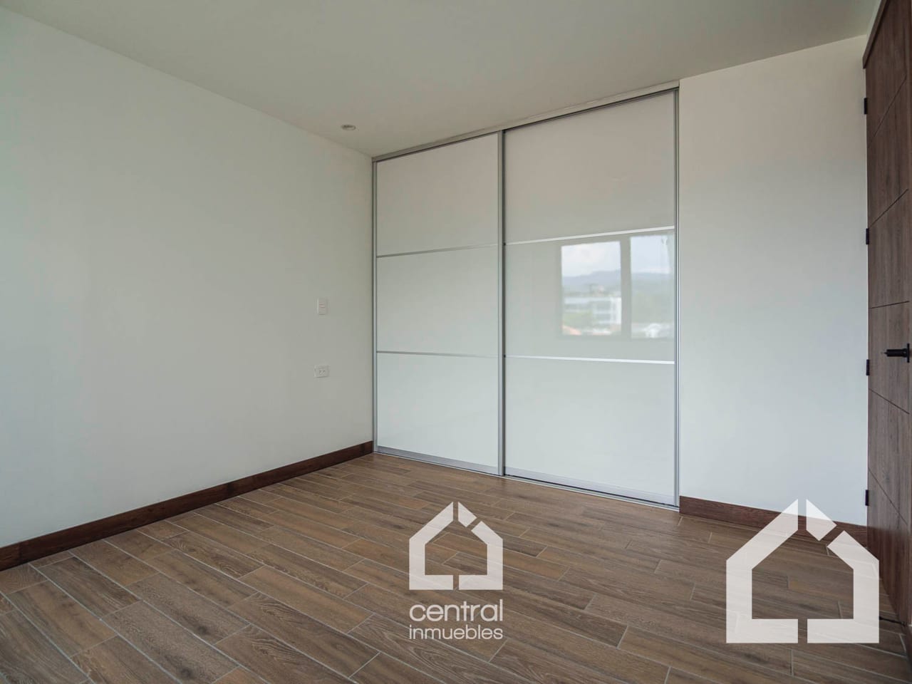 Apartamento de 3 habitaciones en edificio 21B+, zona 15 — Apartamento en Alquiler en 21B+, Zona 15, Guatemala, Ciudad — foto 5 de 14