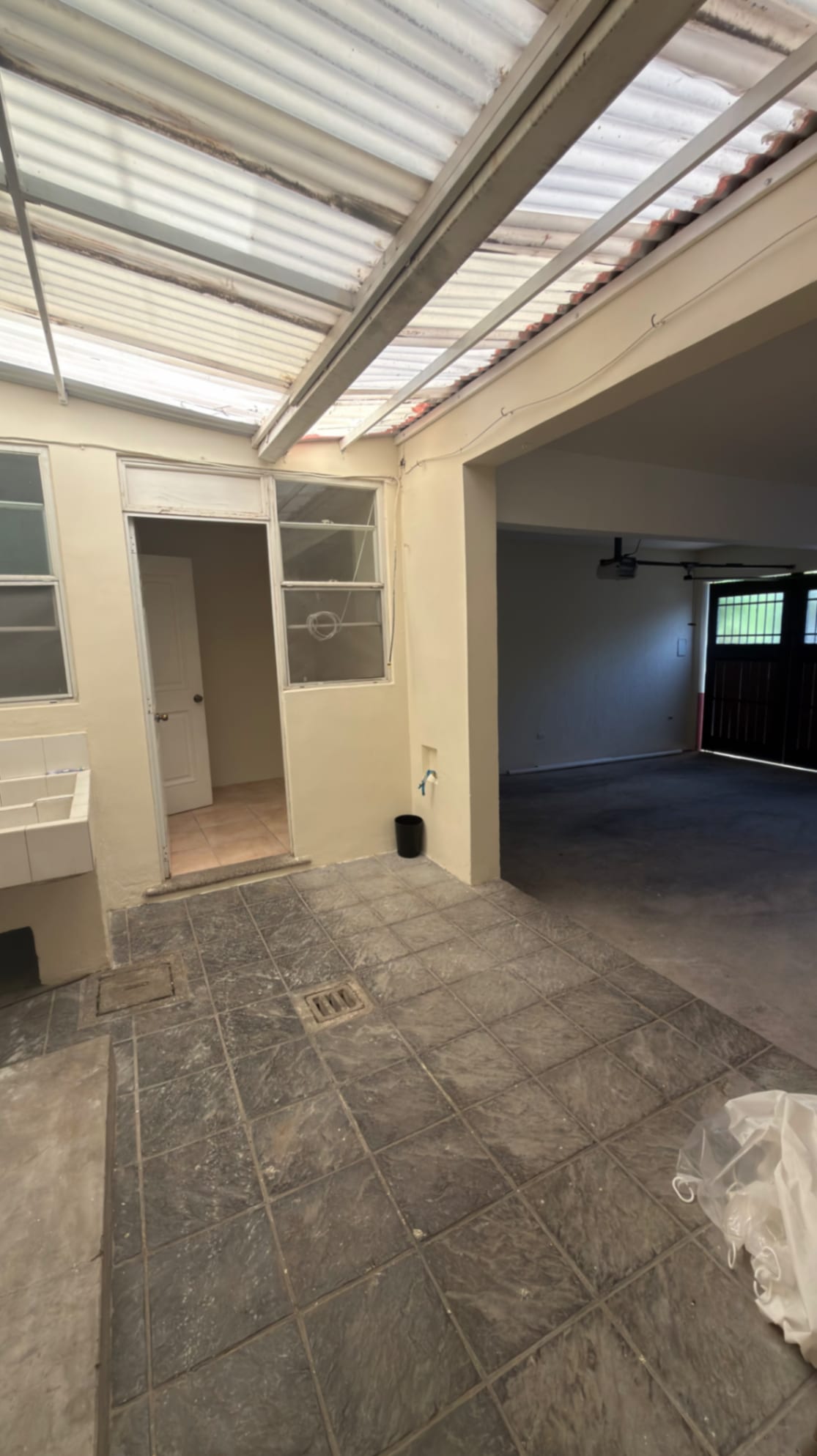 Casa en Renta Tipo Victoria Condadi Naranjo — Casa en Alquiler en Condado Naranjo, Zona 4 Mixco, Guatemala, Ciudad — foto 4 de 16