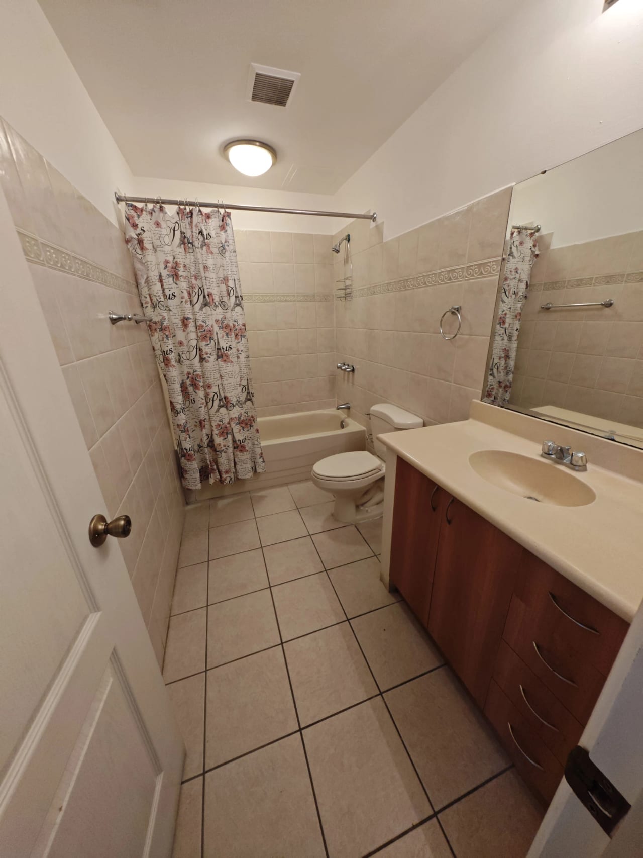 Apartamento en Santorini américas, excelente ubicación — Apartamento en Alquiler en Zona 14, Guatemala, Ciudad — foto 2 de 12