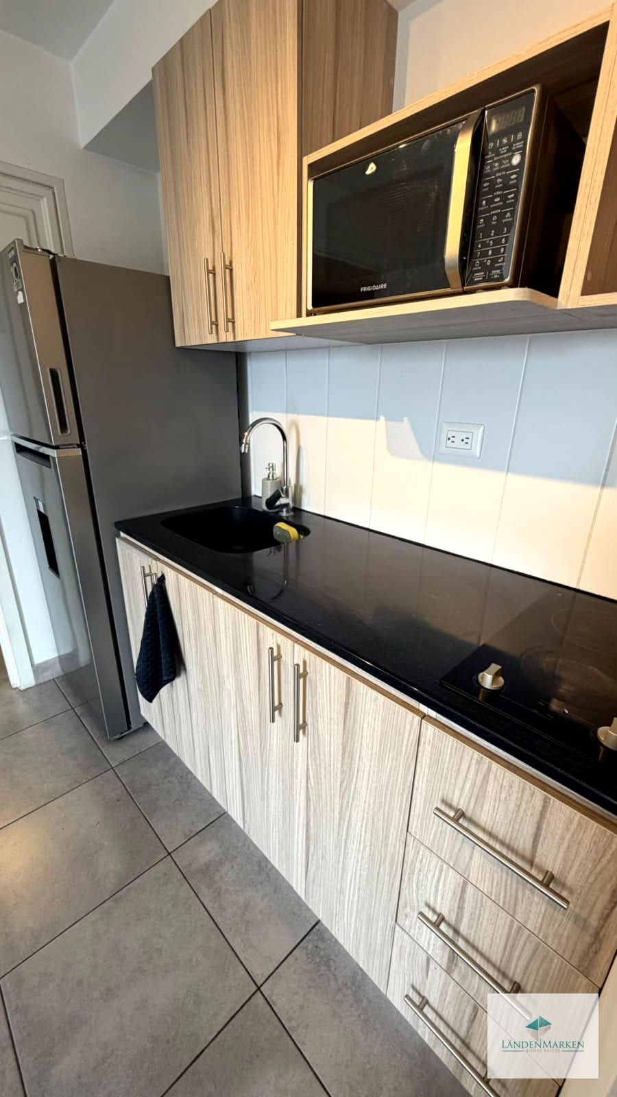 Alquiler de Apartamento en Zona 4 ( Todos los Servicios Incluidos ) — Apartamento en Alquiler en Modra, Zona 4, Guatemala, Ciudad — foto 8 de 10