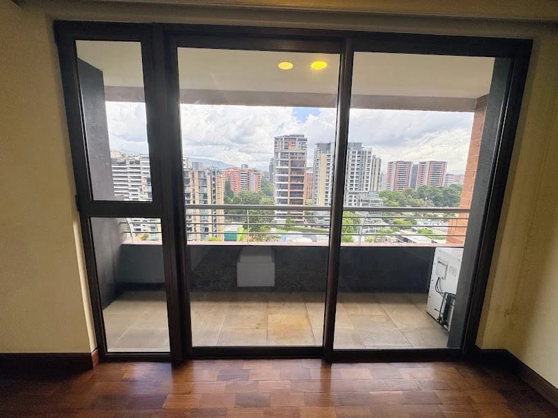 Apartamento en Alquiler – Edificio Santa María, Zona 10 — Apartamento en Alquiler en Santa María, Zona 10, Guatemala, Ciudad — foto 3 de 15