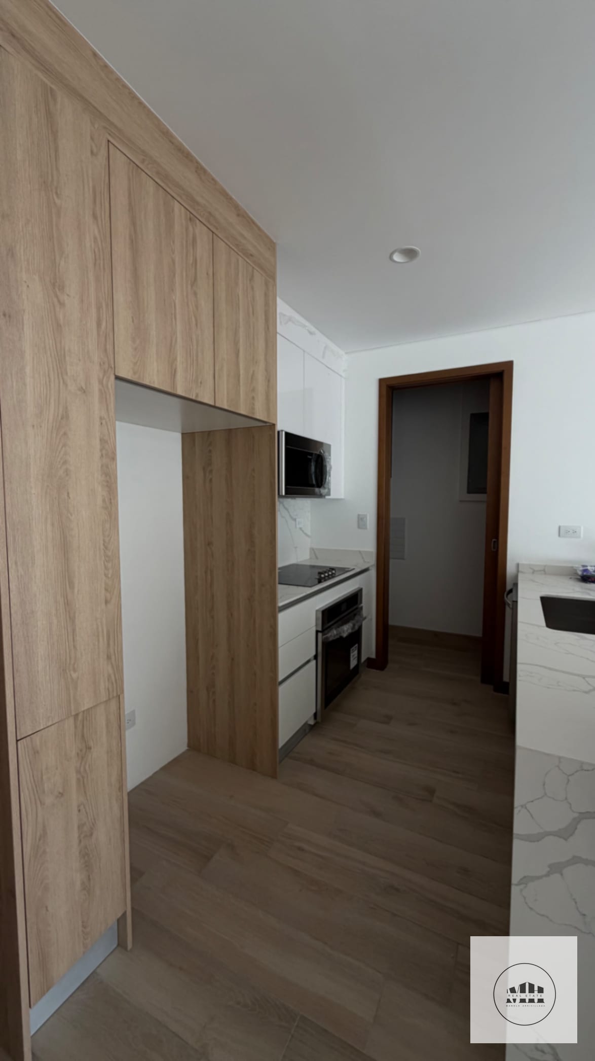 Bellísimo y moderno apartamento en zona 10 — Apartamento en Alquiler en Zona 10, Guatemala, Ciudad — foto 5 de 17