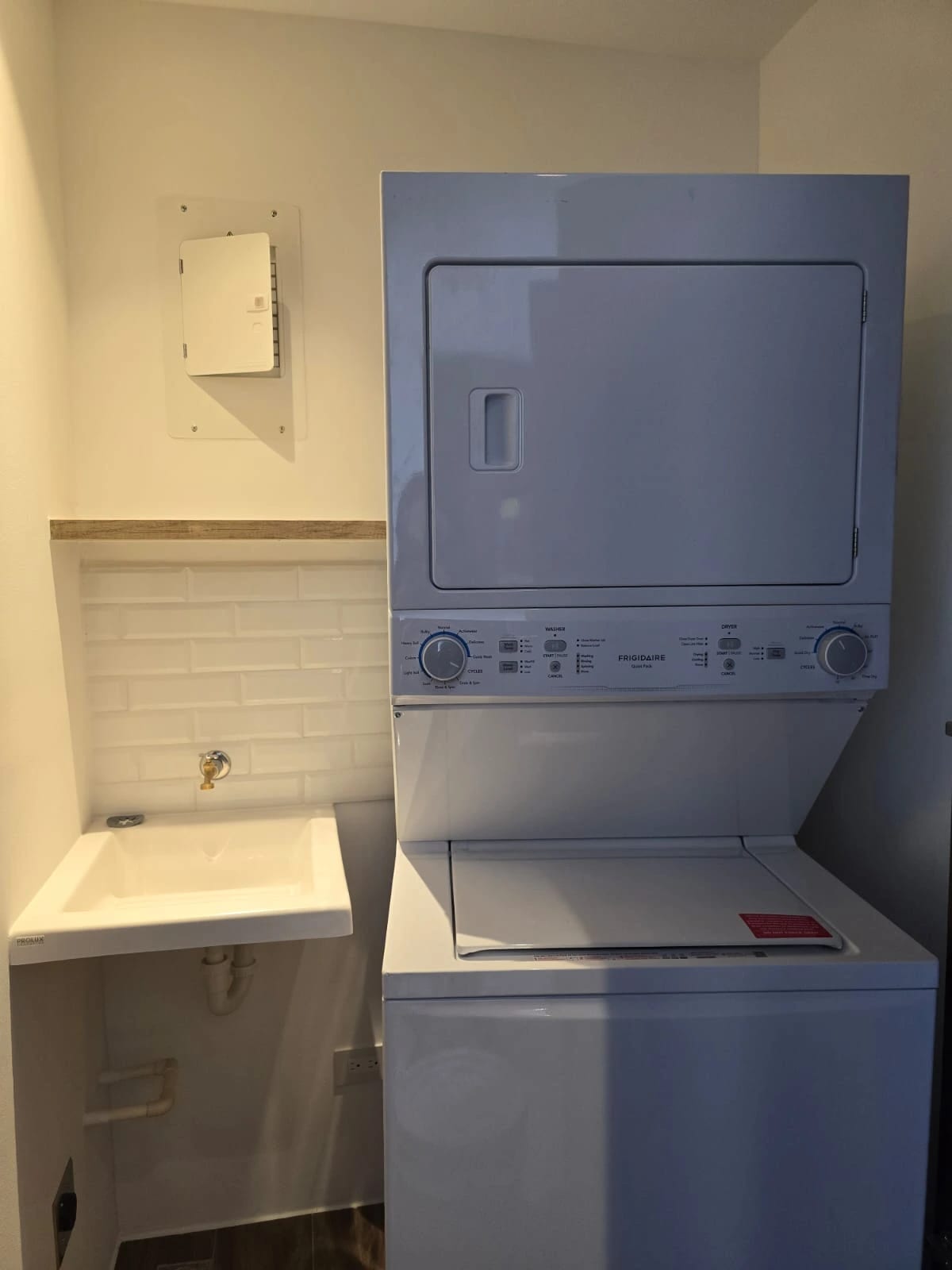 Tu proximo hogar te esta esperando! — Apartamento en Alquiler en Atarah, Zona 10, Guatemala, Ciudad — foto 5 de 12