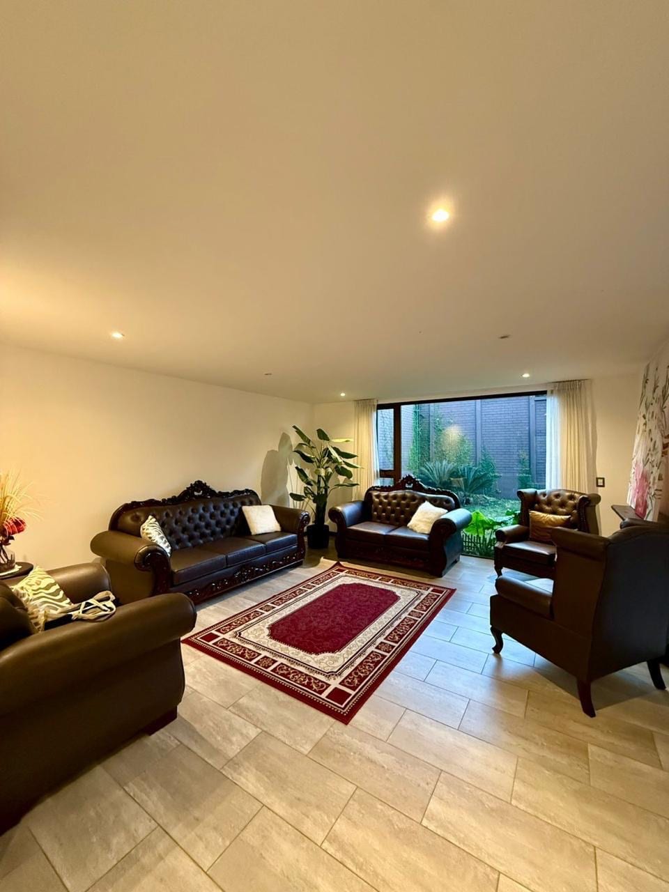 Casa en venta | 3 habitaciones | jardín con pérgola | 6 parqueos — Casa en Venta en Santa Catarina Pinula, Guatemala, Ciudad — foto 8 de 13