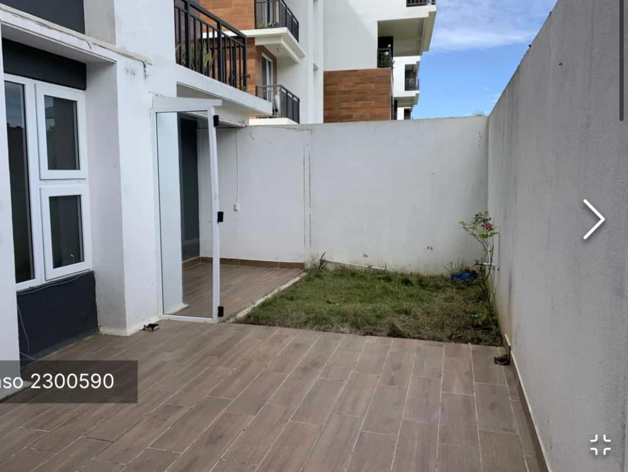 Vendo apartamento en Zona 16 REMATE BANCARIO EN NIVEL 1 CON JARDIN — Apartamento en Venta en senderos, Zona 16, Guatemala, Ciudad — foto 7 de 17