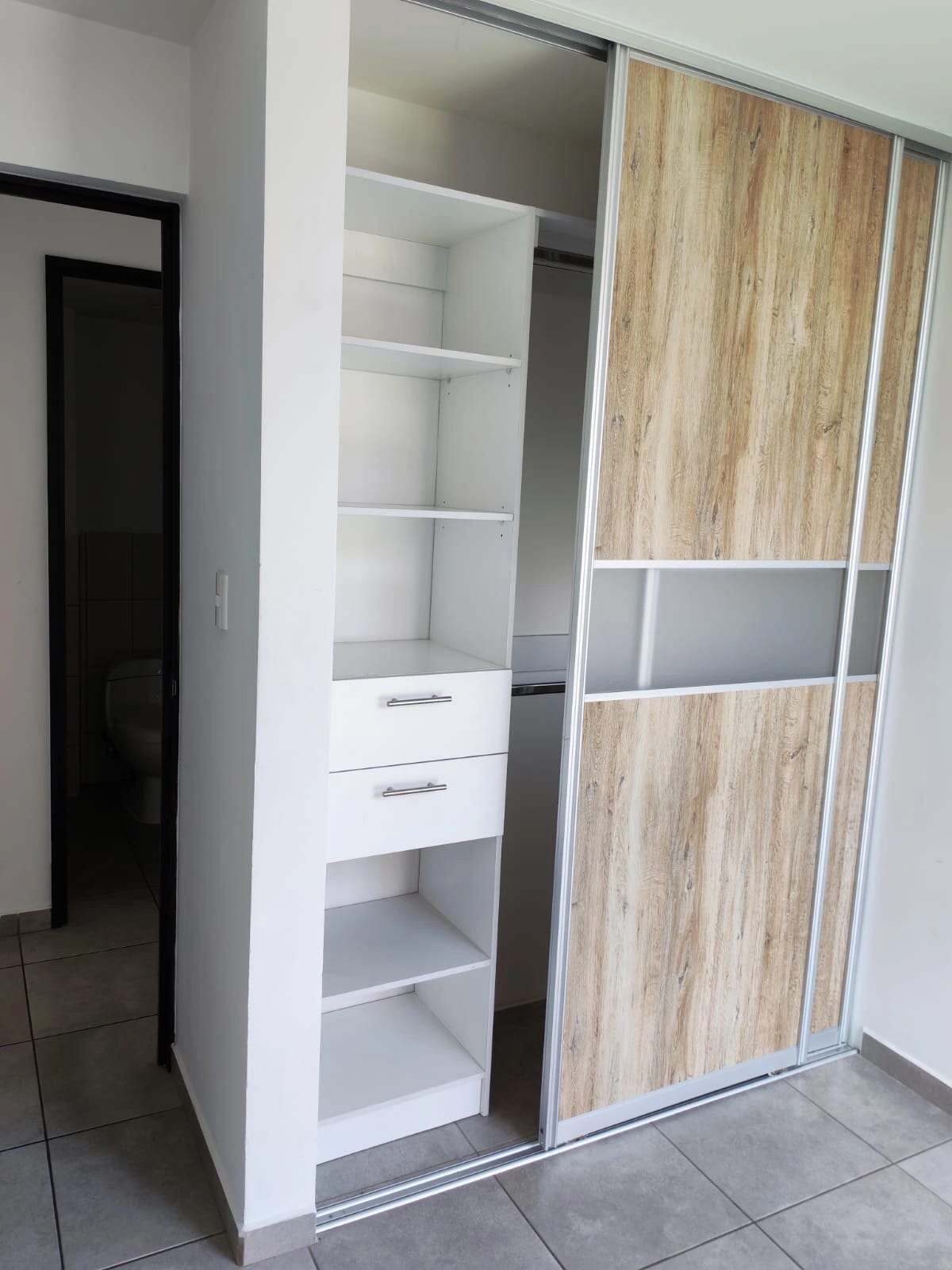 Apartamento en Venta Zona 11 Mariscal REMATE BANCARIO — Apartamento en Venta en Zona 11, Guatemala, Ciudad — foto 7 de 17