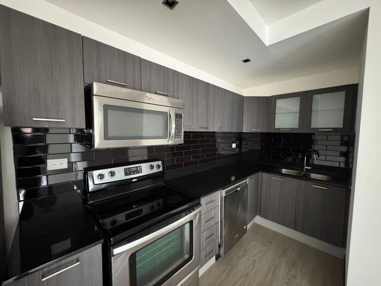 Vendo Apartamento en Zona 10 UBICACION EXCLUSIVA — Apartamento en Venta en Neo Apartamentos, Zona 10, Guatemala, Ciudad — foto 14 de 17