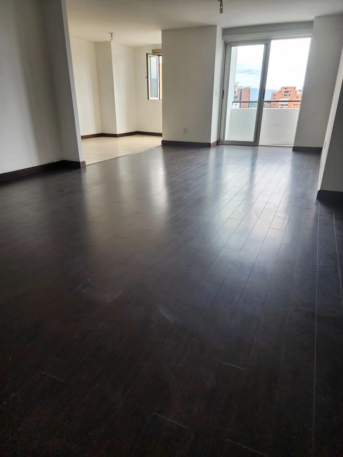 Rento apartamento en Zona 14 EDIFICIO EXCLUSIVO CERCA DE LA NORIA — Apartamento en Alquiler en Attica, Zona 14, Guatemala, Ciudad — foto 8 de 17