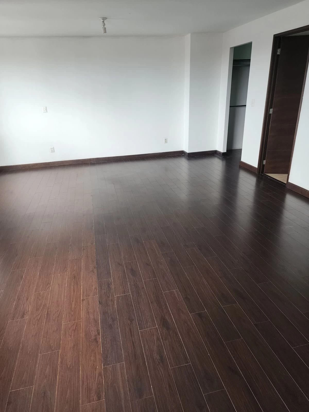 Rento apartamento en Zona 14 EDIFICIO EXCLUSIVO CERCA DE LA NORIA — Apartamento en Alquiler en Attica, Zona 14, Guatemala, Ciudad — foto 9 de 17