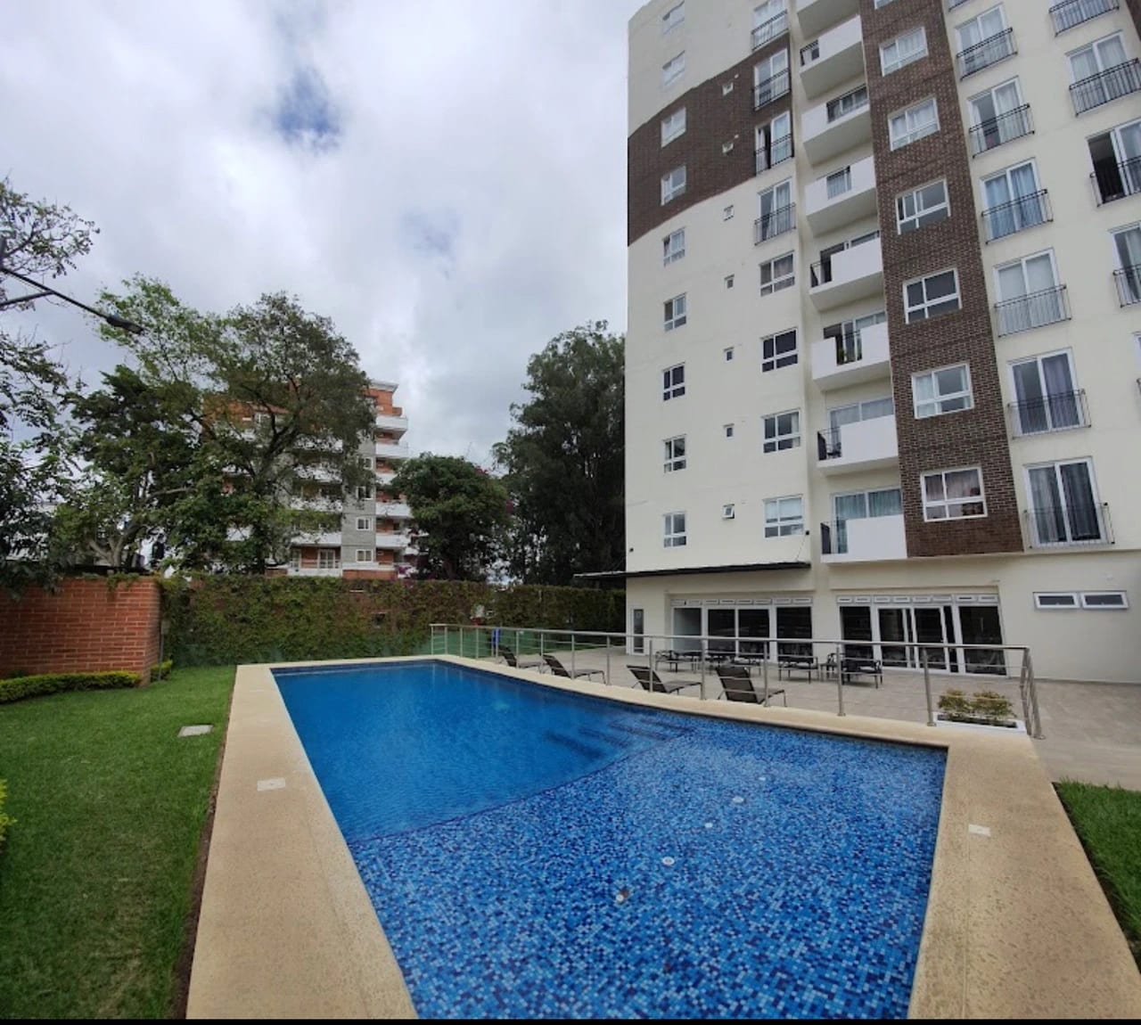 Vendo apartamento en Zona 7 REMATE BANCARIO FINANCIAMIENTO — Apartamento en Venta en Zona 7, Guatemala, Ciudad — foto 1 de 17