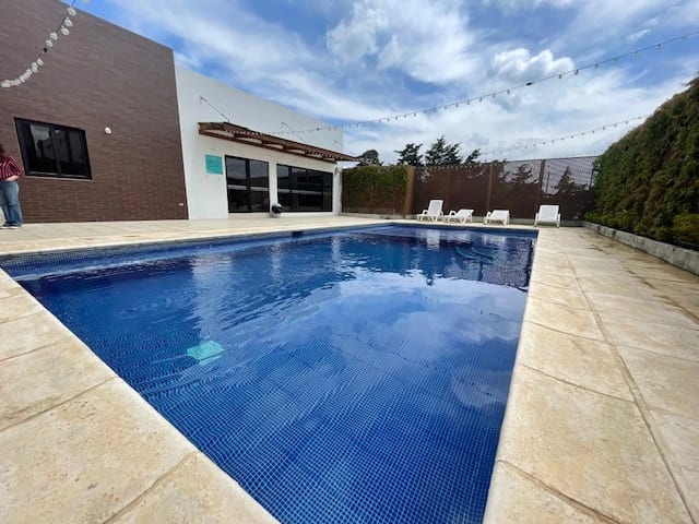 Vendo casa en Carretera a El Salvador Km. 18.5 REMATE BANCARIO — Casa en Venta en Álika Club Residencial, Carretera a El Salvador, Guatemala, Ciudad — foto 1 de 17