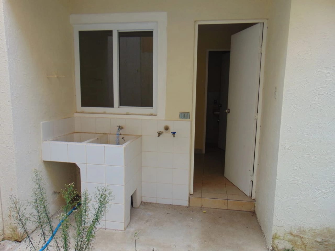 Vendo casa en Carretera a El Salvador Km. 16.5 ARRAZOLA REMATE BANCARIO!! — Casa en Venta en Bosques de Arrazola, Carretera a El Salvador, Guatemala, Ciudad — foto 5 de 16