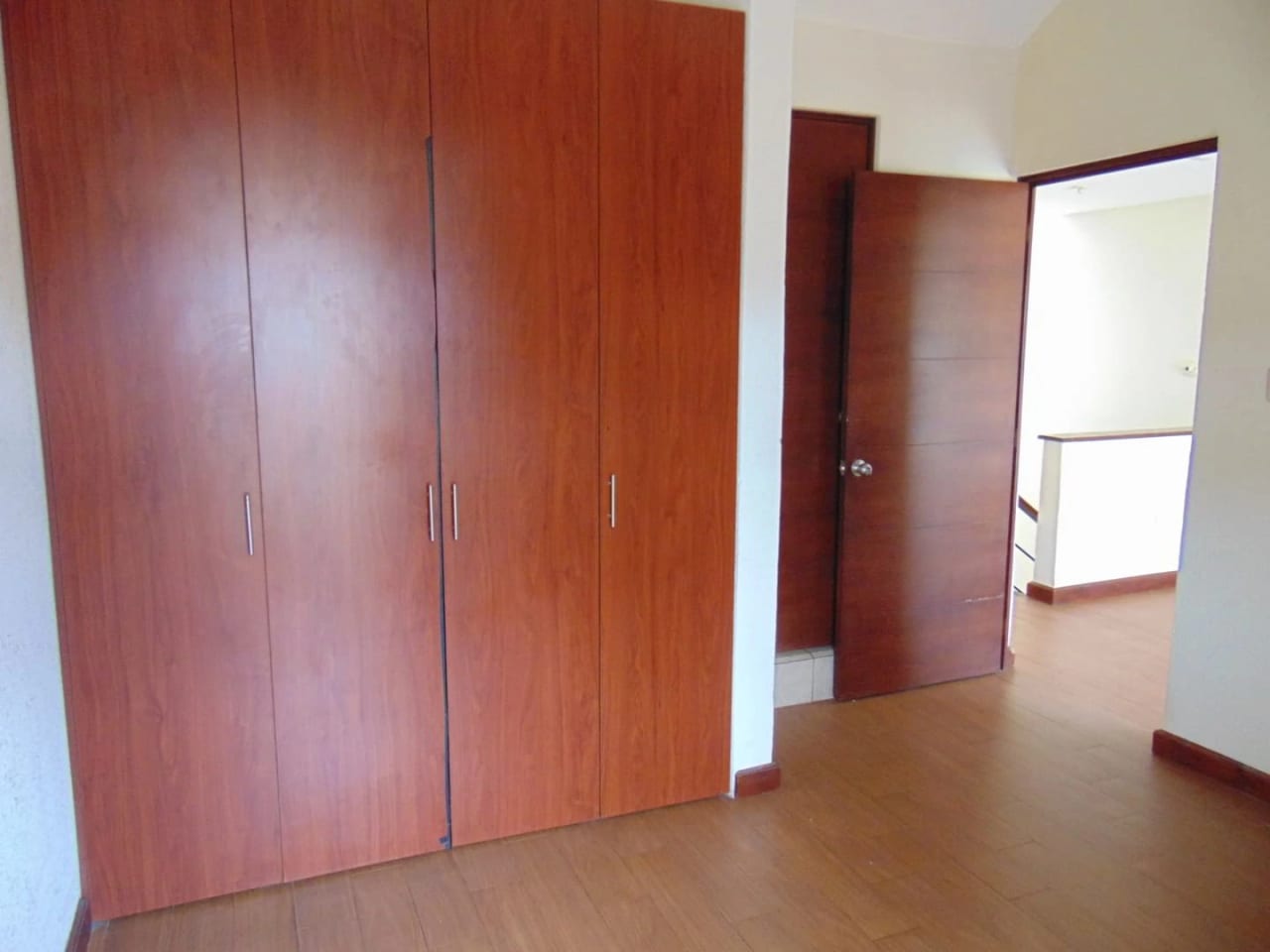 Vendo casa en Carretera a El Salvador Km. 16.5 ARRAZOLA REMATE BANCARIO!! — Casa en Venta en Bosques de Arrazola, Carretera a El Salvador, Guatemala, Ciudad — foto 7 de 16