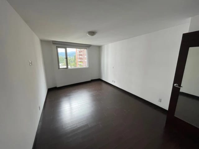 Rento apartamento en Zona 14 EDIFICIO CON PISCINA, GYM Y AREAS VERDES — Apartamento en Alquiler en Attica, Zona 14, Guatemala, Ciudad — foto 17 de 17