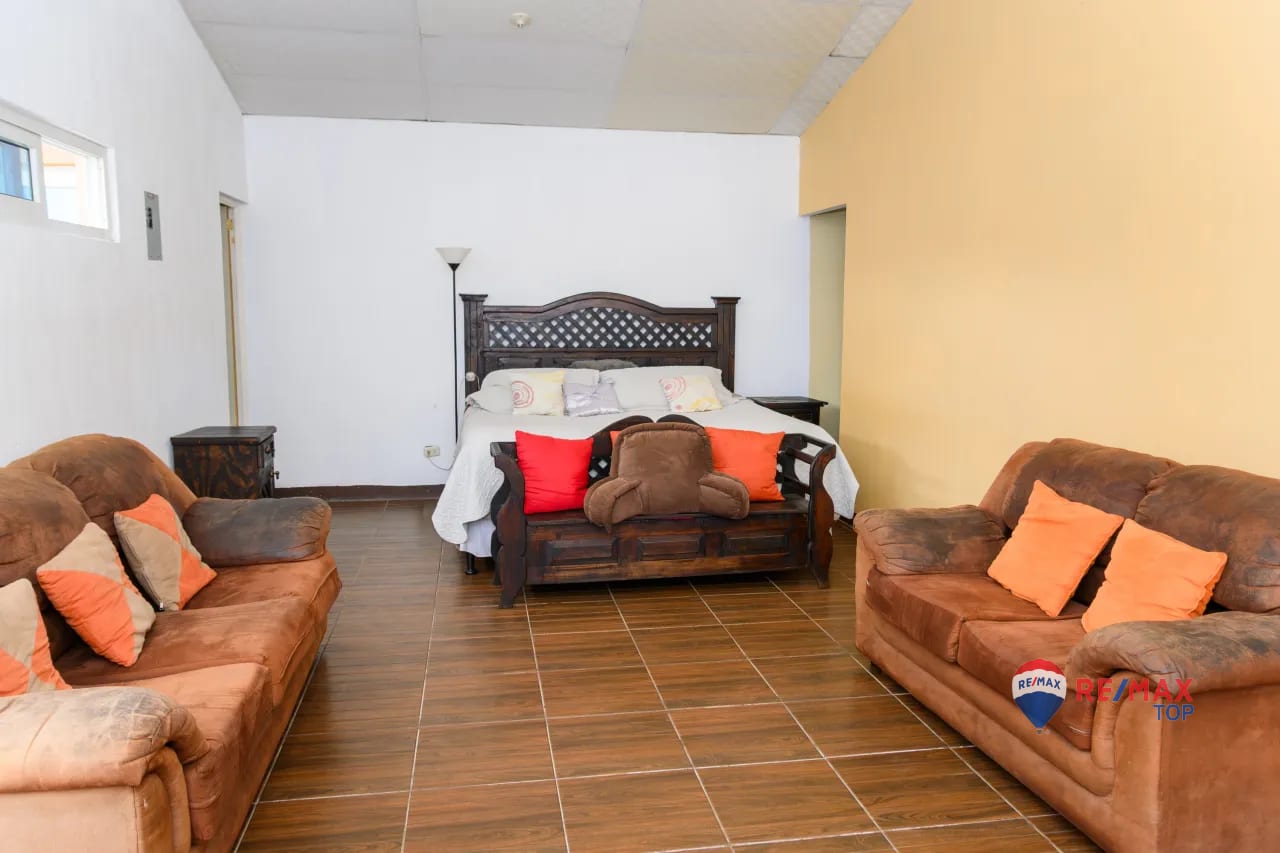 Casa de 2 Niveles en Exclusivo Residencial CACIC, Cobán, Alta Verapaz — Casa en Venta en Cobán, Alta Verapaz — foto 6 de 12