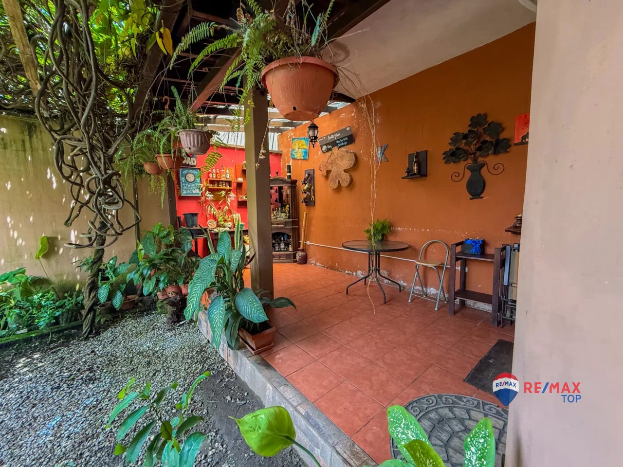 Casa de 2 Niveles en Exclusivo Residencial CACIC, Cobán, Alta Verapaz — Casa en Venta en Cobán, Alta Verapaz — foto 11 de 12