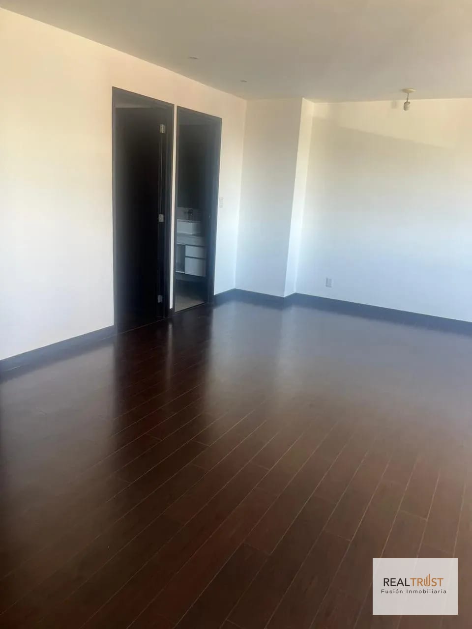 Apartamento Attica II en renta zona 14 — Apartamento en Alquiler en Zona 14, Guatemala, Ciudad — foto 2 de 17