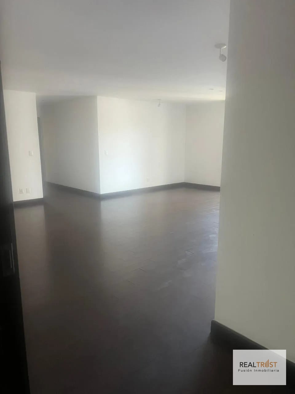Apartamento Attica II en renta zona 14 — Apartamento en Alquiler en Zona 14, Guatemala, Ciudad — foto 13 de 17