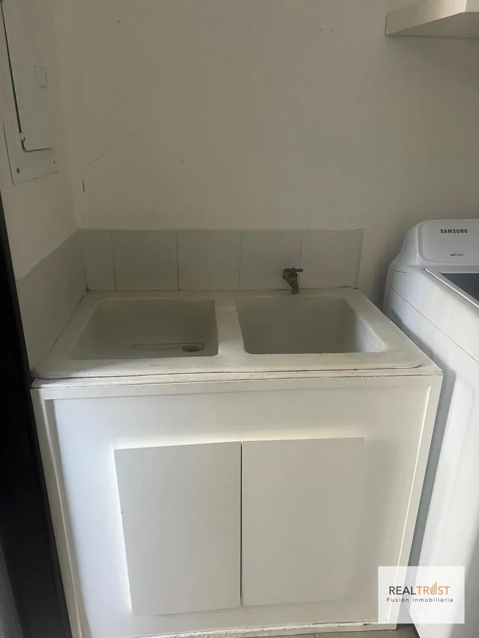 Apartamento Attica II en renta zona 14 — Apartamento en Alquiler en Zona 14, Guatemala, Ciudad — foto 16 de 17