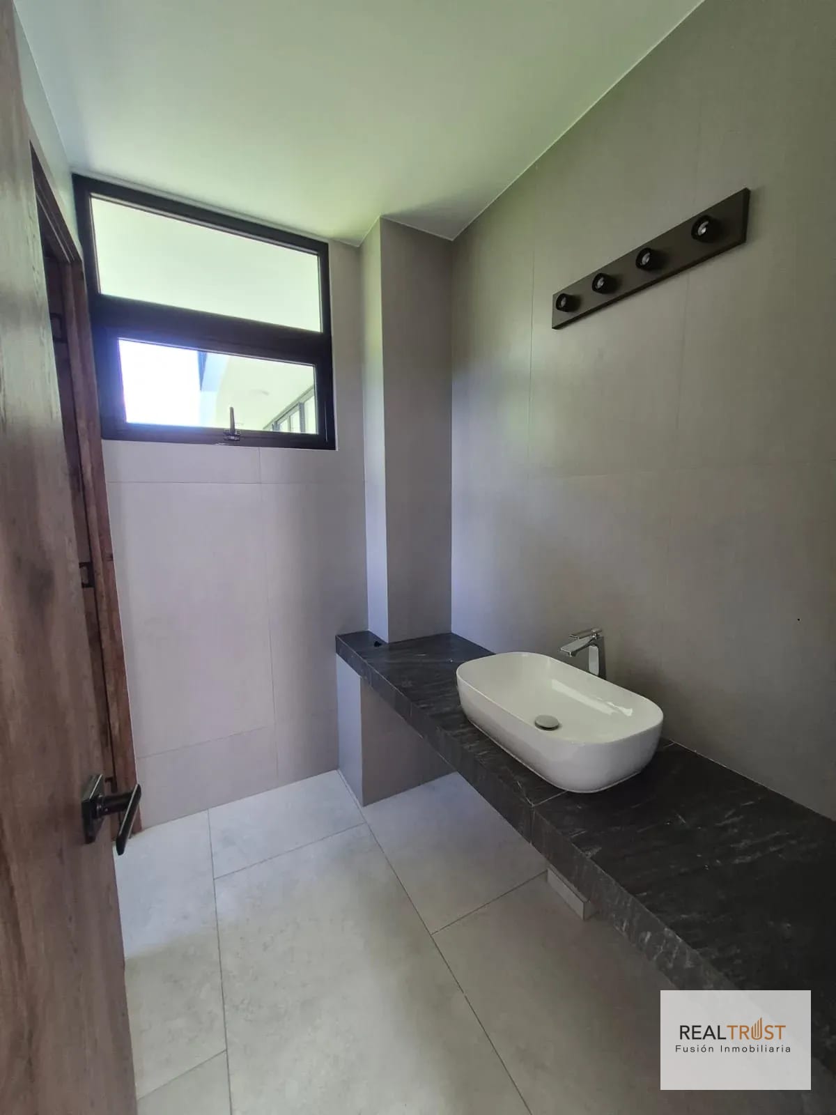 Casa para Estrenar en Arrazola 1 — Casa en Venta en Carretera a El Salvador, Guatemala, Ciudad — foto 7 de 17