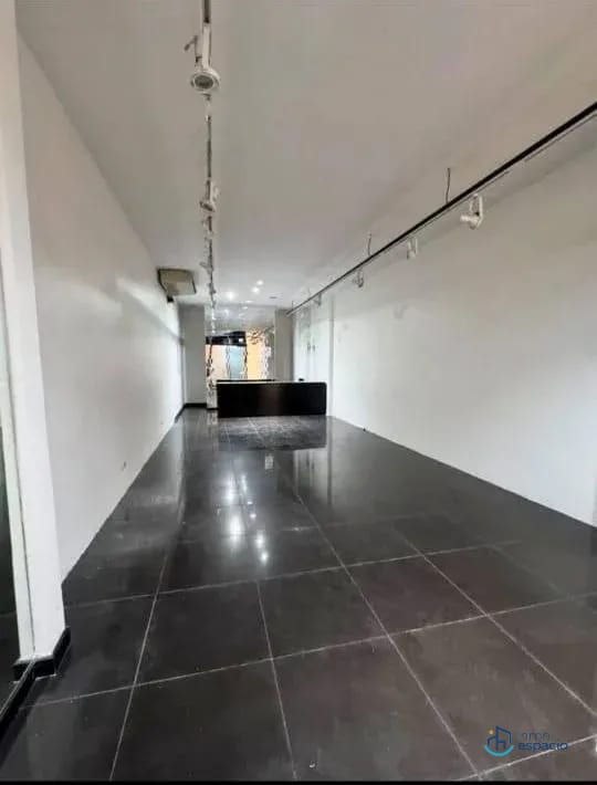 🏢 Local Comercial en Venta – Zona 10 (copia) — Local en Venta en Zona 10, Guatemala, Ciudad — foto 2 de 8