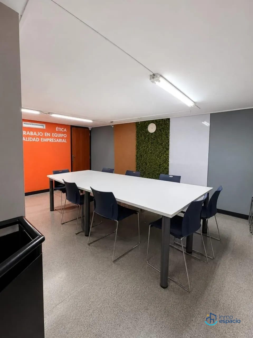 🏢 Propiedad Comercial en Alquiler – Avenida Reforma, Zona 10 — Local en Alquiler en Zona 10, Guatemala, Ciudad — foto 11 de 17