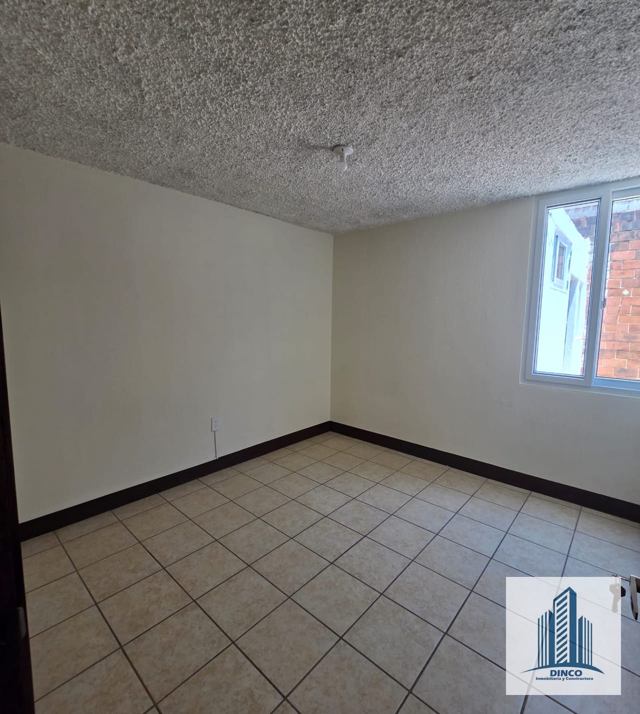 Vendo Casa en Mirador 2 Zona 11 — Casa en Venta en Mirador II, Zona 11, Guatemala, Ciudad — foto 3 de 7