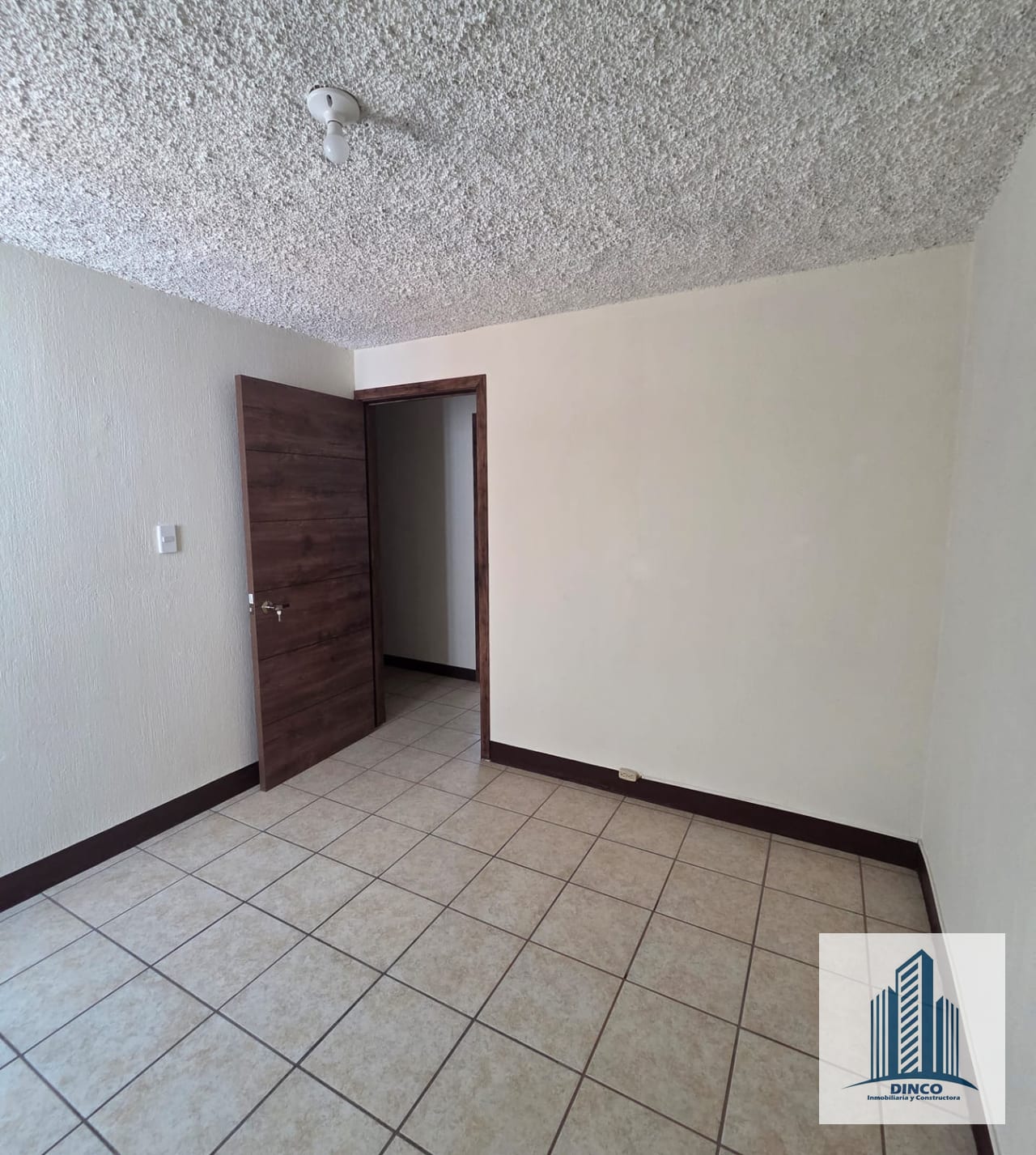 Vendo Casa en Mirador 2 Zona 11 — Casa en Venta en Mirador II, Zona 11, Guatemala, Ciudad — foto 4 de 7