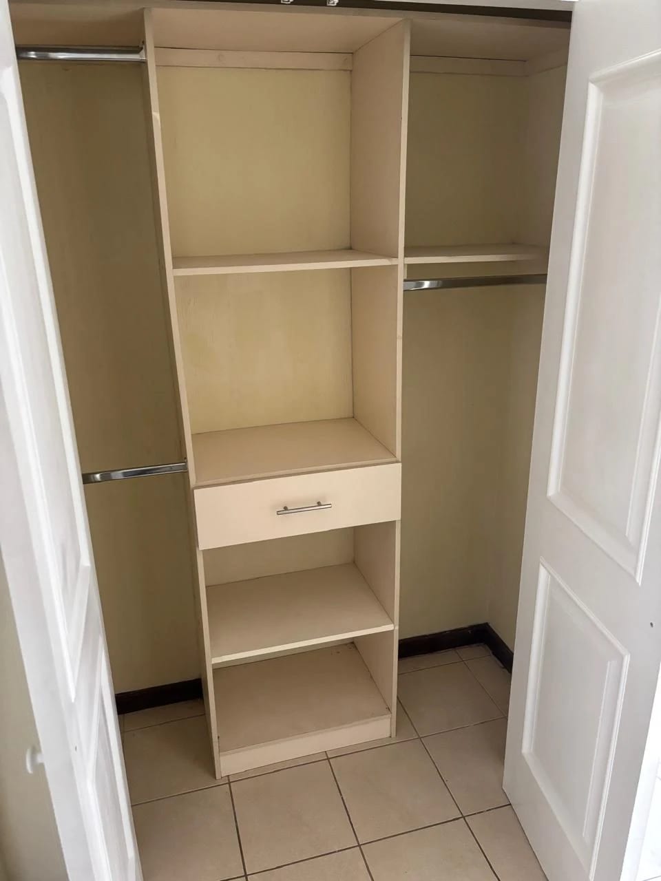 Casa en Venta Carretera a el Salvador KM. 19.8 Condominio los Manzanillos — Casa en Venta en Las Manzanillas, Carretera a El Salvador, Guatemala, Ciudad — foto 4 de 17