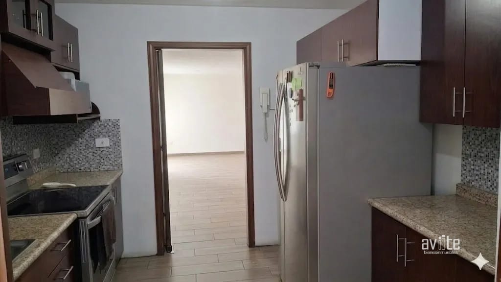 Bosques de La Fontana, zona 4 de Mixco. Venta de hermosa casa — Casa en Venta en Zona 4 Mixco, Guatemala, Ciudad — foto 8 de 14