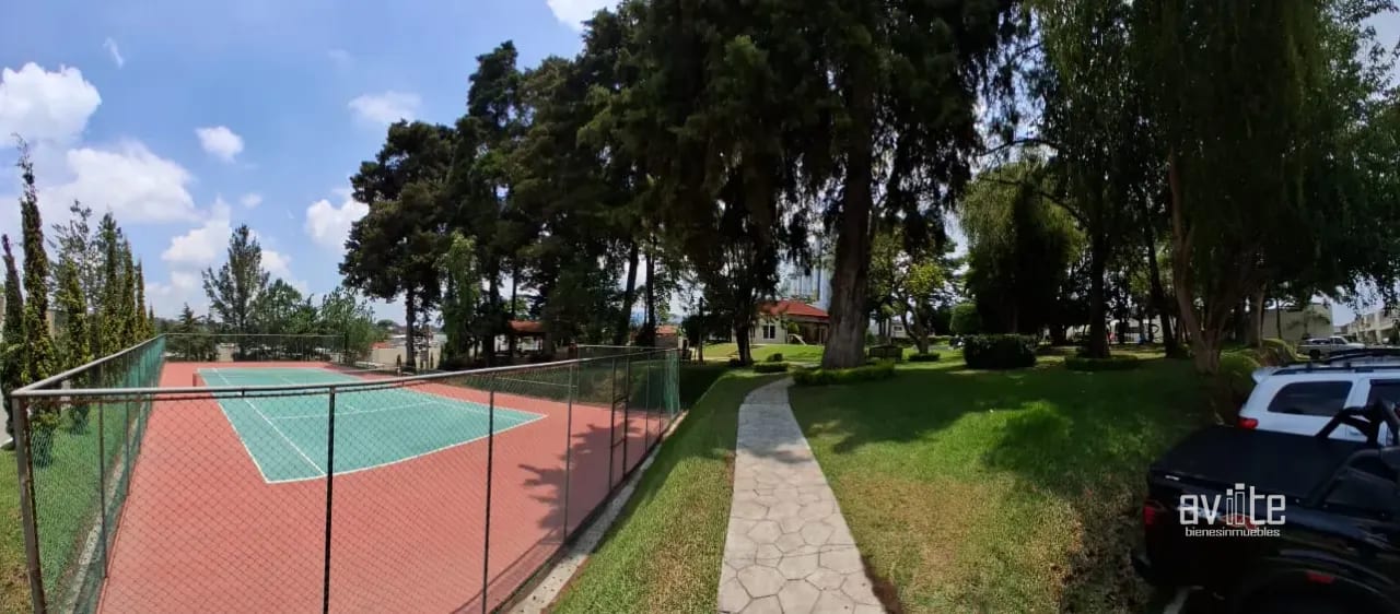 Bosques de La Fontana, zona 4 de Mixco. Venta de hermosa casa — Casa en Venta en Zona 4 Mixco, Guatemala, Ciudad — foto 13 de 14