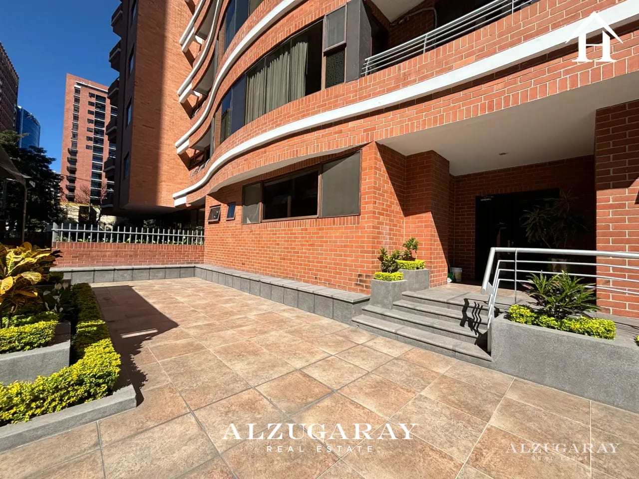 Apartamento Amueblado C/ Linda Vista - 3 Hab. Nivel Alto Zona 10 — Apartamento en Alquiler en Zona 10, Guatemala, Ciudad — foto 11 de 11