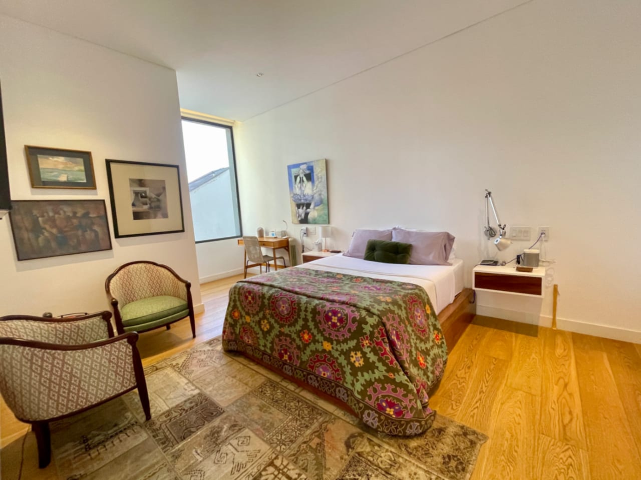 Apartamento Amueblado Renta Maranta Oakland Zona 10, 2 Dormitorios, Sala Familiar, Dormitorio de Servicio, 2 Parqueos y Bodega, 166 MTS2 $2,700 + Iva — Apartamento en Alquiler en Oakland I, Zona 10, Guatemala, Ciudad — foto 10 de 11