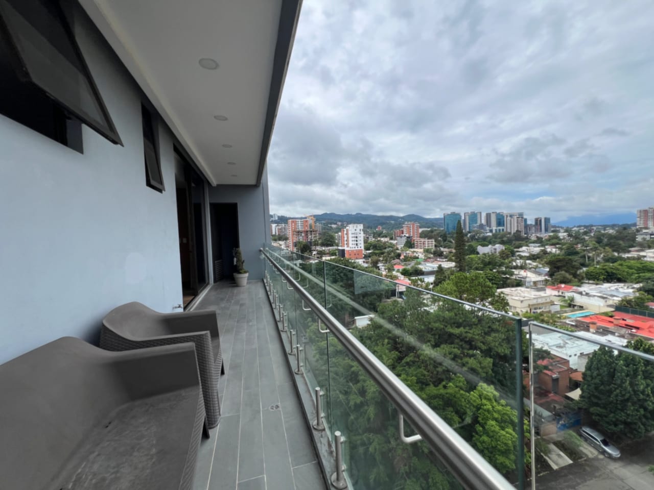 Apartamento Renta Zona 15 Vista Hermosa 2, Edificio Vhista , 2 Dormitorios , 2,5 Baños, 135 MTS2 $1,500 Linda Vista (no Se Aceptan Mascotas) — Apartamento en Alquiler en Vista Hermosa II, Zona 15, Guatemala, Ciudad — foto 5 de 16