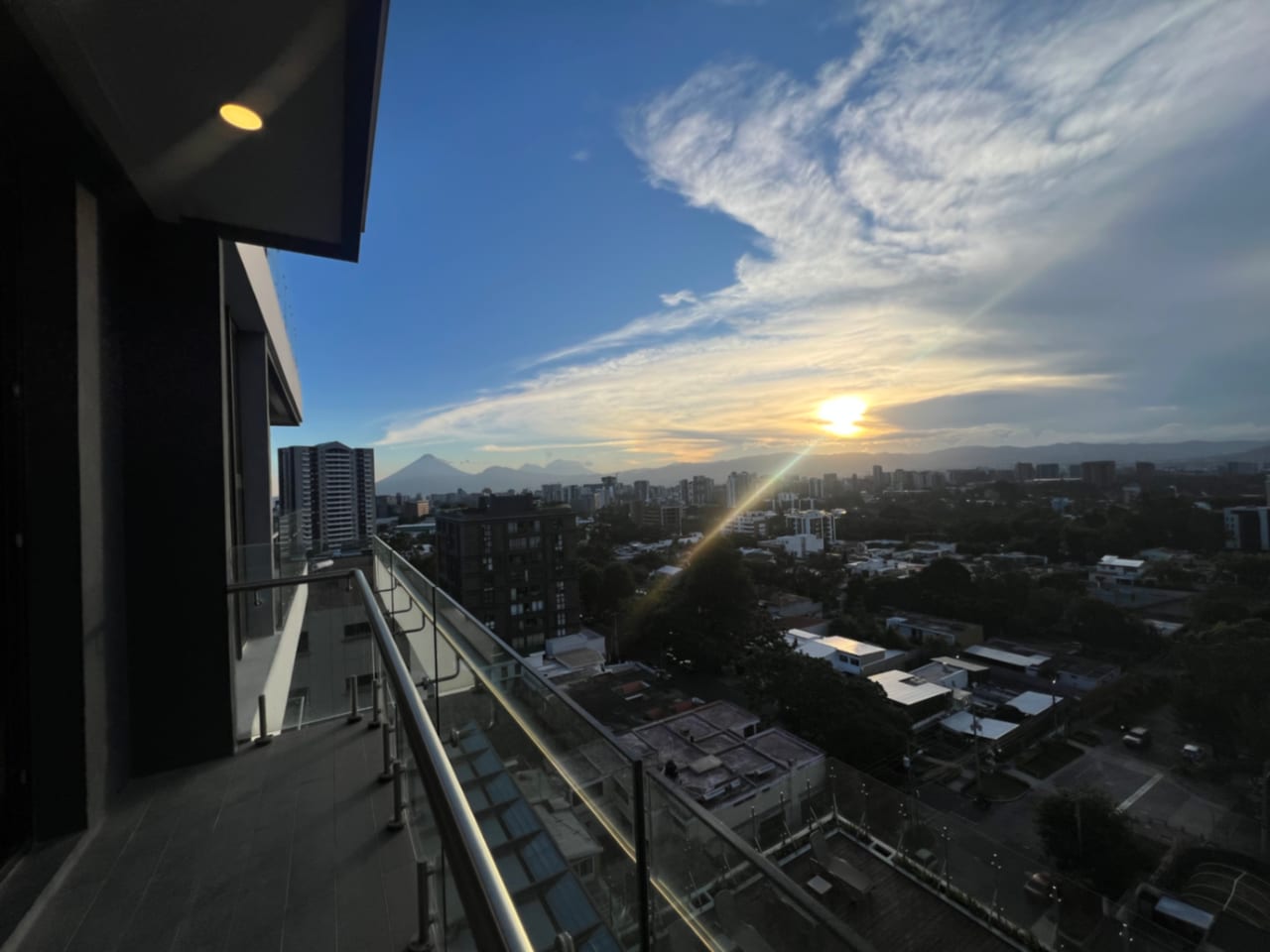 Apartamento Renta Zona 15 Vista Hermosa 2, Edificio Vhista , 2 Dormitorios , 2,5 Baños, 135 MTS2 $1,500 Linda Vista (no Se Aceptan Mascotas) — Apartamento en Alquiler en Vista Hermosa II, Zona 15, Guatemala, Ciudad — foto 3 de 16