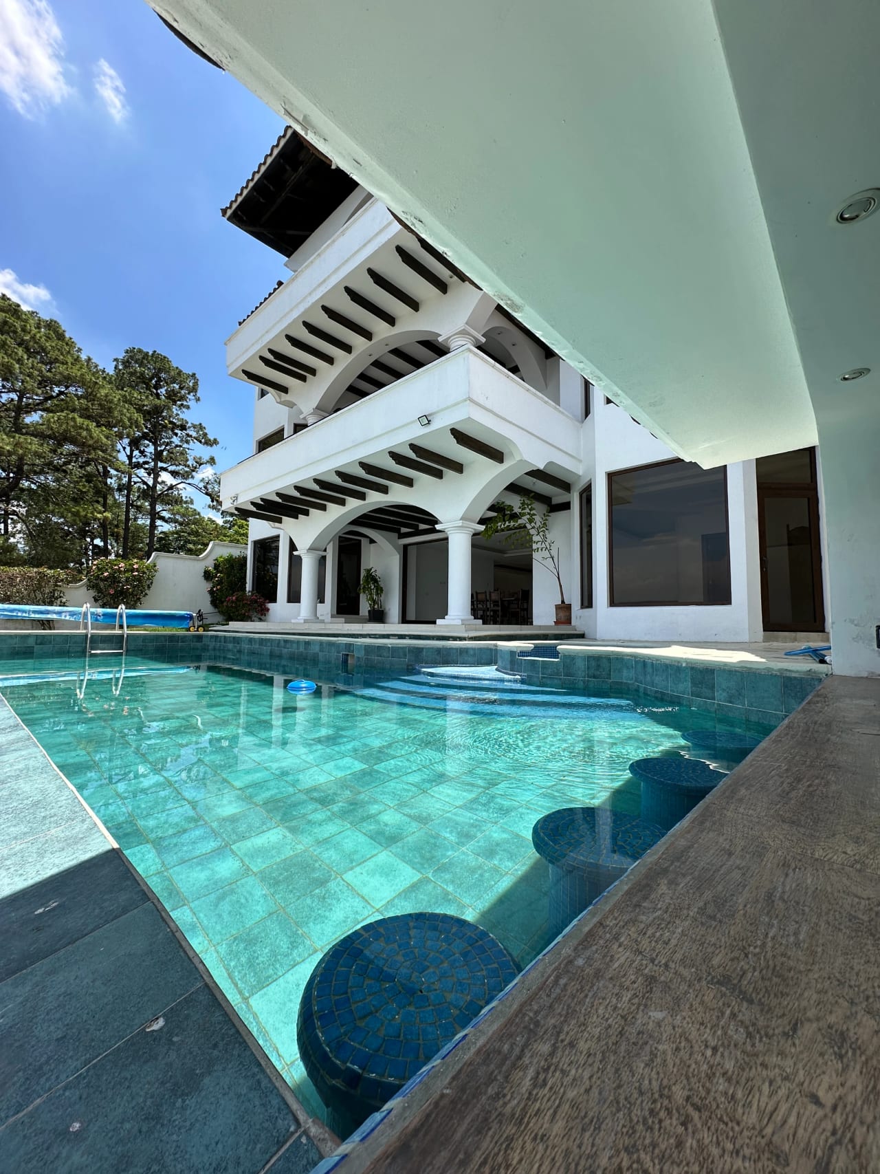 Casa de Lujo y Vistas Top en Venta en Montebello CAES — Casa en Venta en Carretera a El Salvador, Guatemala, Ciudad — foto 14 de 14