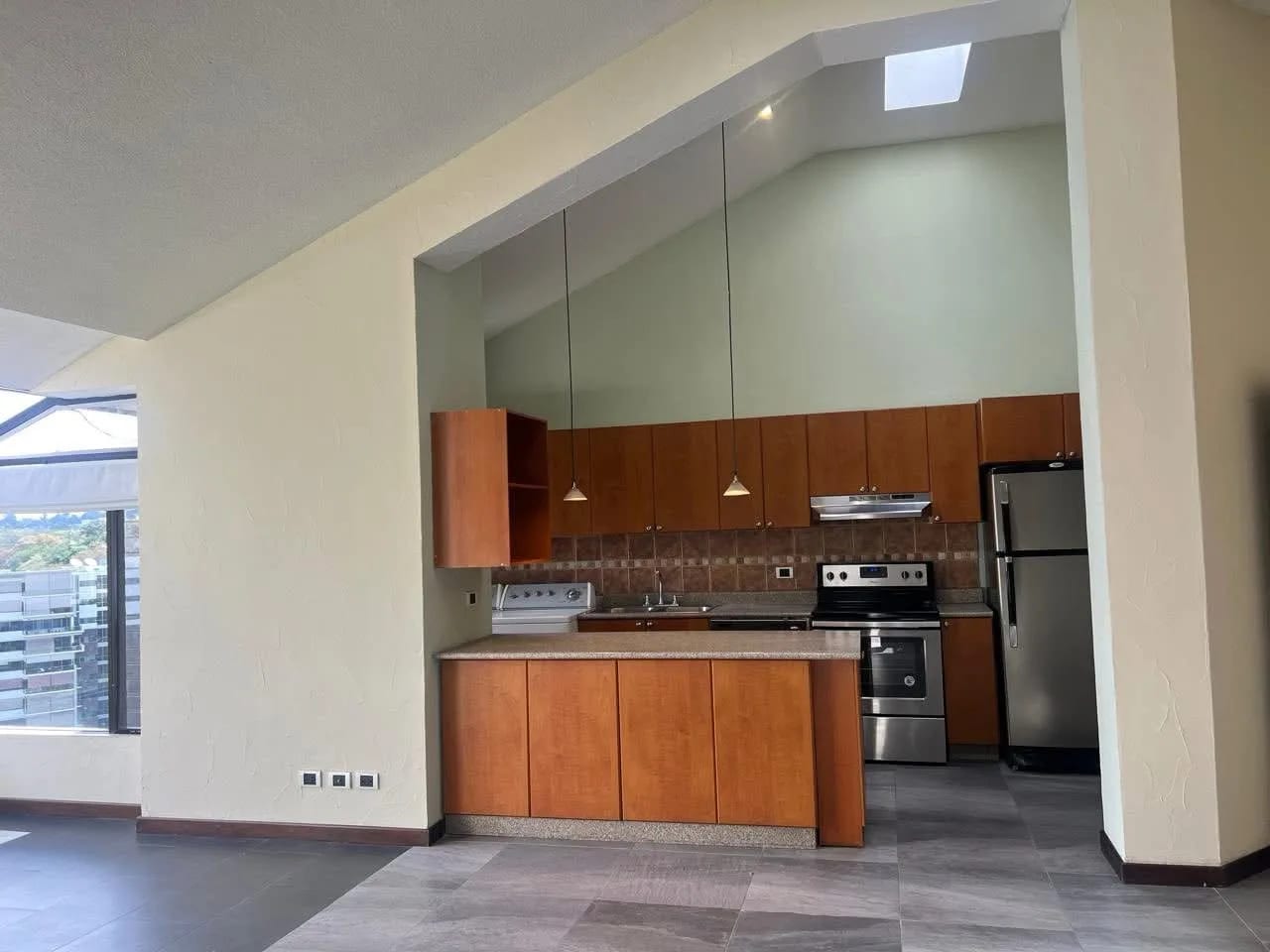 Apartamento en Renta en Zona 15 Vista al Bosque — Apartamento en Alquiler en Zona 15, Guatemala, Ciudad — foto 1 de 5