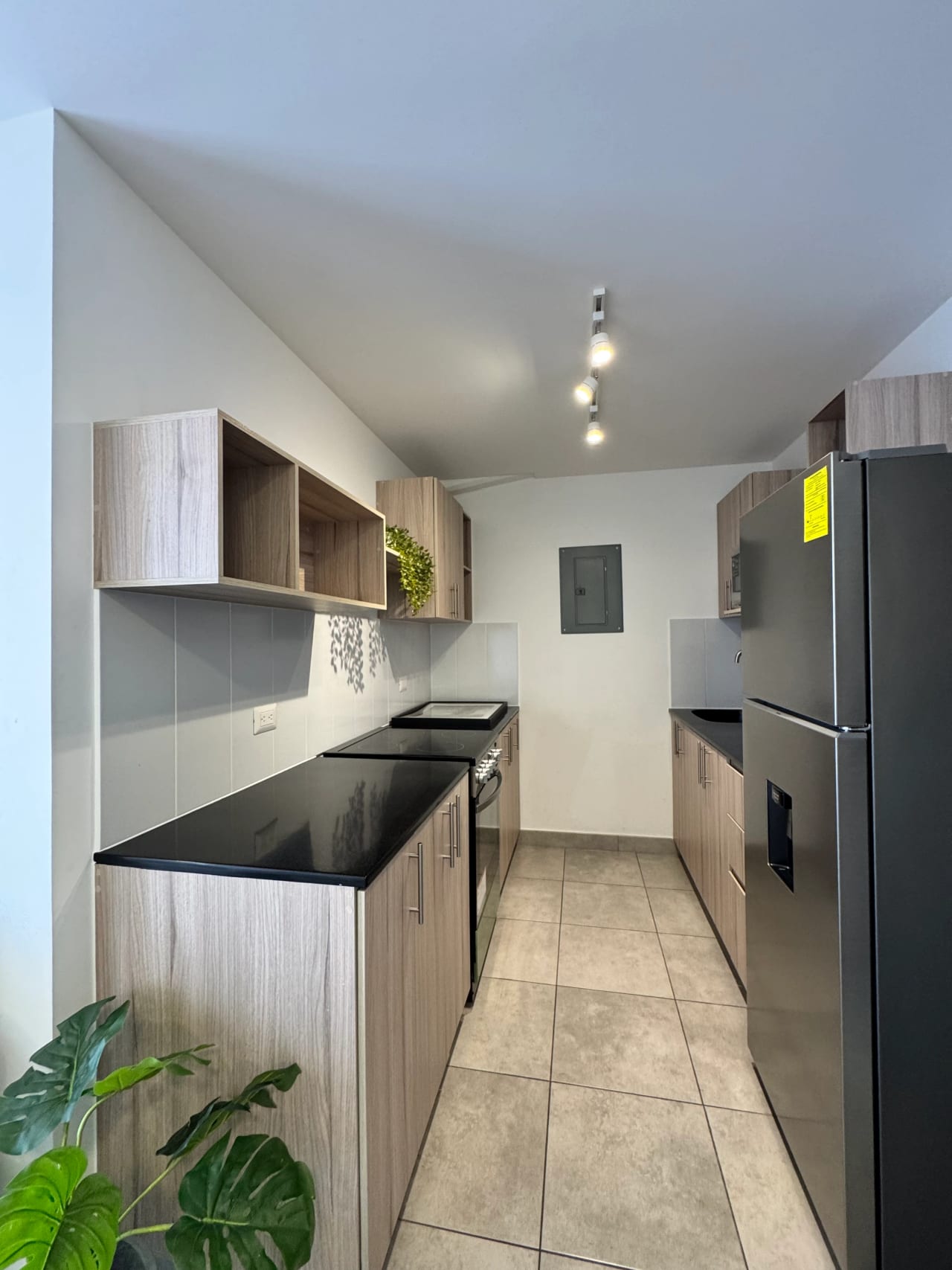 Apartamento Amueblado En Renta Zona 10 Fiamene — Apartamento en Alquiler en Zona 10, Guatemala, Ciudad — foto 9 de 10